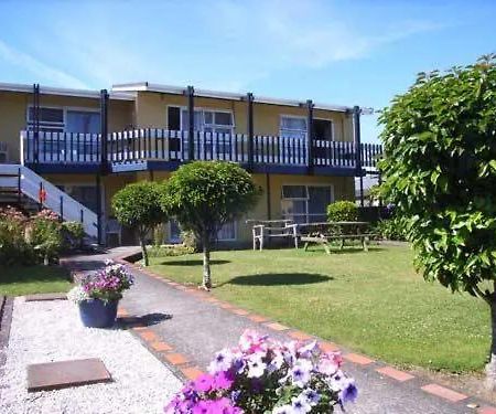 Parkside Motel And Apartments New Plymouth Exteriör bild